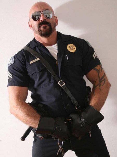 pin de alpha male em hot cops homens militares homens e militares