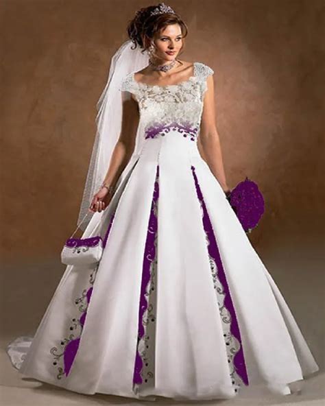 purple  white wedding dress   satin lace embroidery court train