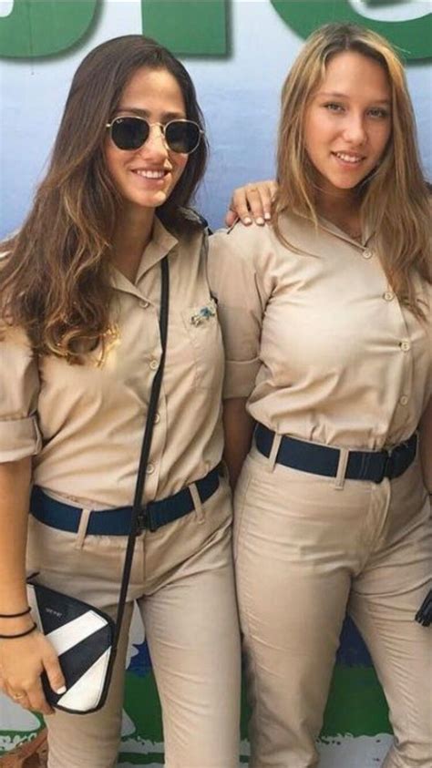 pin de michelayrrastelli em irlanda mulheres militares garotas