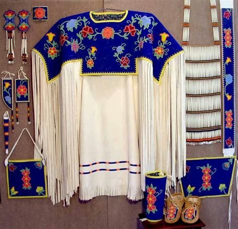 Woman S Traditional Regalia Native Side Of Life Pinterest