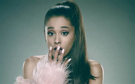 wallpaper ariana grande scream queens season   tv