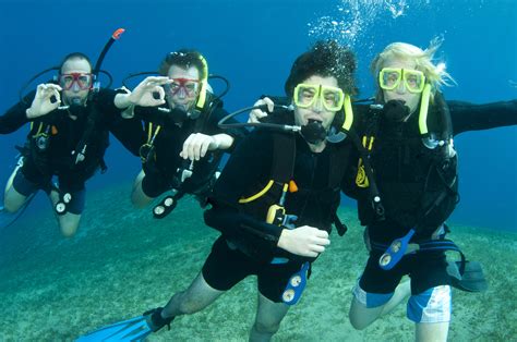 ten rules  safe scuba diving scuba diver life