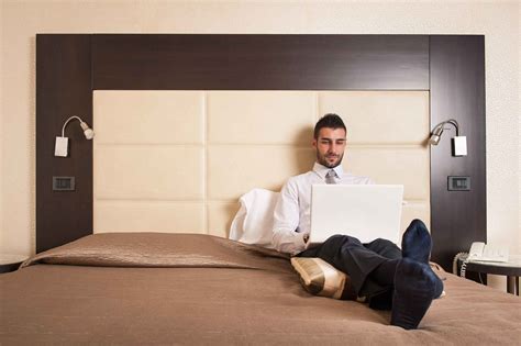 questions to never ask your hotel staff huffpost