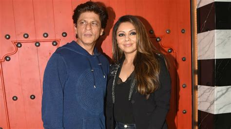 shah rukh khan recently revealed details of his honeymoon with gauri khan paris darjeeling