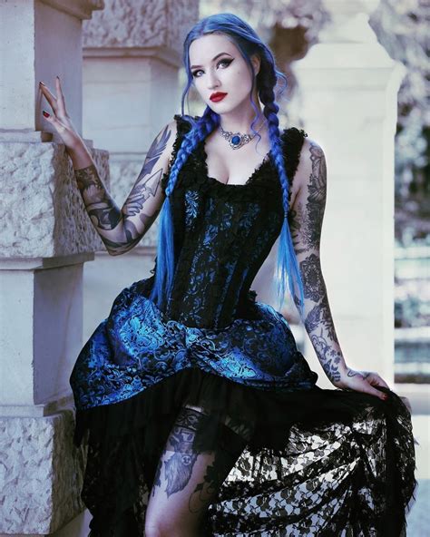 gothic girls dark fashion gothic fashion vintage fashion goth