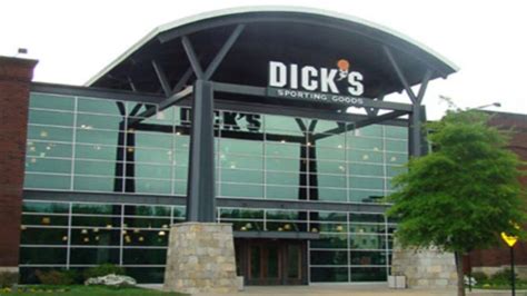 The Big Number 500 Dick S Sporting Goods Drops In Store