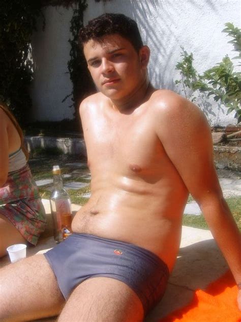 photos guys with bellies drive us bonkers queerty