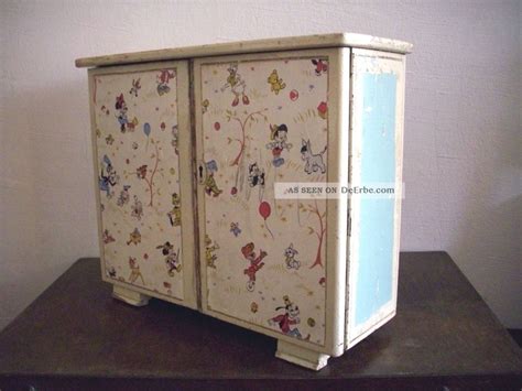 grosser alter puppenkleiderschrank er  oder aelter