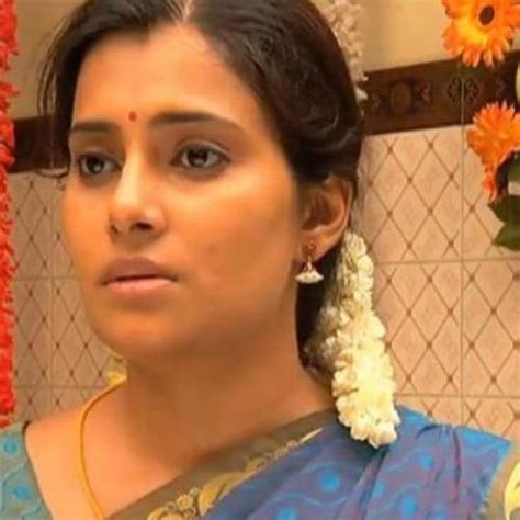 tv serial actress shruthi raj saree image veethi