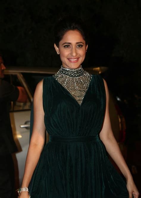 Beautiful Indian Girl At Tv Awards In Green Dress Pragya
