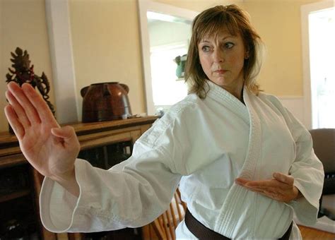 mchenry county woman teaches self defense to sex
