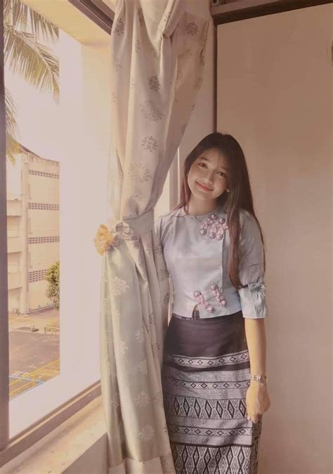 pin by hoang on myanmar girl style in 2020 myanmar dress