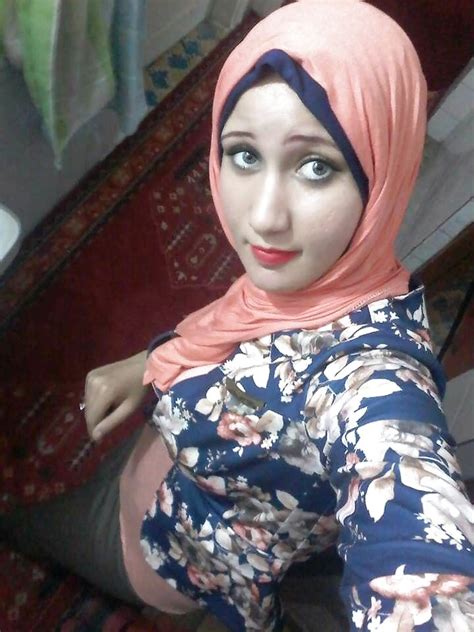 Beautiful Arab Egyptian Hijab Teen Sexy Eyes 11 Pics
