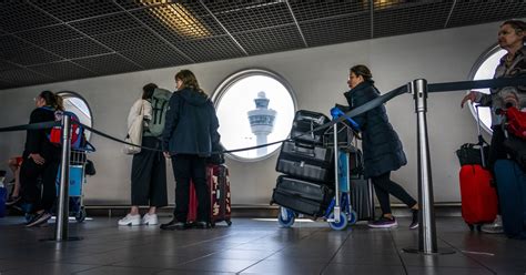 consumentenbond onderzoekt massaclaim tegen schiphol hart van nederland