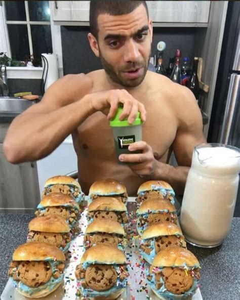 man with body to die for eats one 4 000 calorie meal every night at 2am