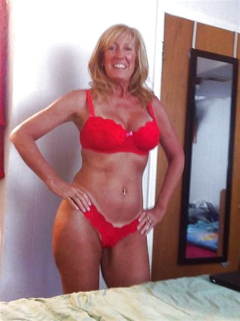 See And Save As Amateur Gilf Sally Bonne Exposed Porn Pict