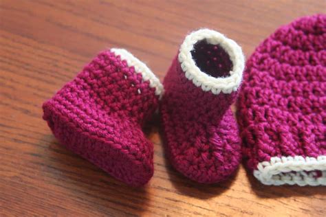 min crochet baby booties traversebaycrochetcom