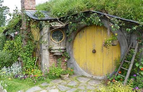 hobbit house designs inspiring habitats  hobbitsand humans