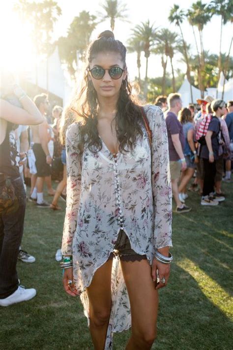 Must See Coachella Fashion 2016 Best Street Style From Coachella 2016