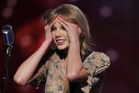 taylor swift corrects princeton review sat prep question on pronoun time