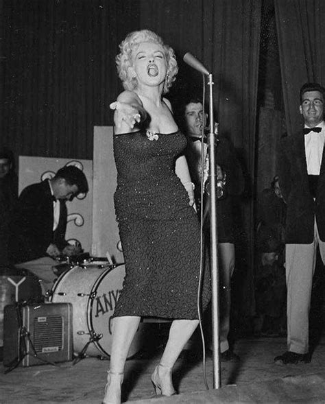276 best marilyn 1954 korea and japan images on pinterest marilyn monroe marylin monroe and