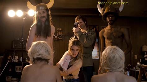 maggie gyllenhaal sex scene in the deuce scandalplanet xhamster
