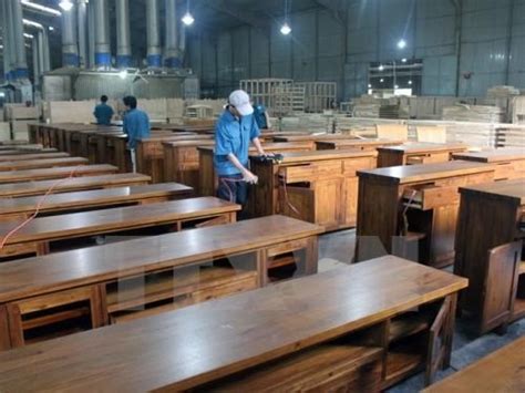 vietnamese wooden furniture manufacturers worry