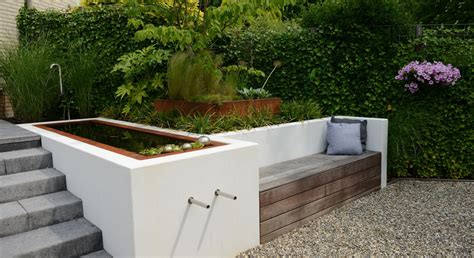 moderne achtertuin met hoogteverschil gelaagde tuin moderne achtertuin tuin