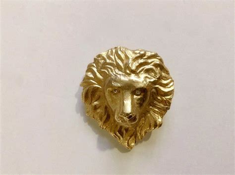 lion head gold tone faux diamond eyes brooch costume jewelry