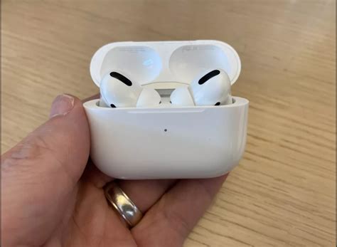 connect airpods  macbook  macbook pro technical aide