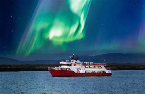 northern lights cruise  reykjavik guide  iceland