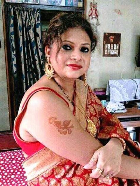 Sexy Nepali Mature Aunty