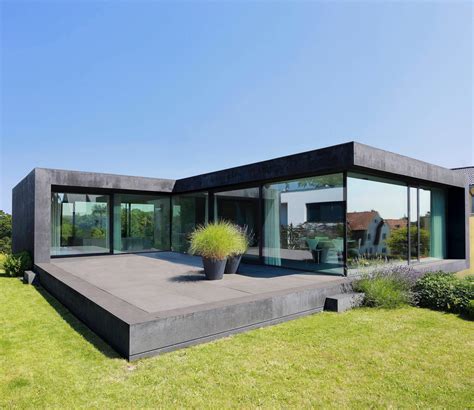 floor  ceiling windows home plans   modern