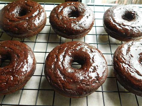 chocolate glazed donuts drizzle  skinny