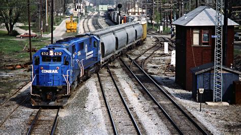 conrail locomotives  red class lights  gauge railroading   forum