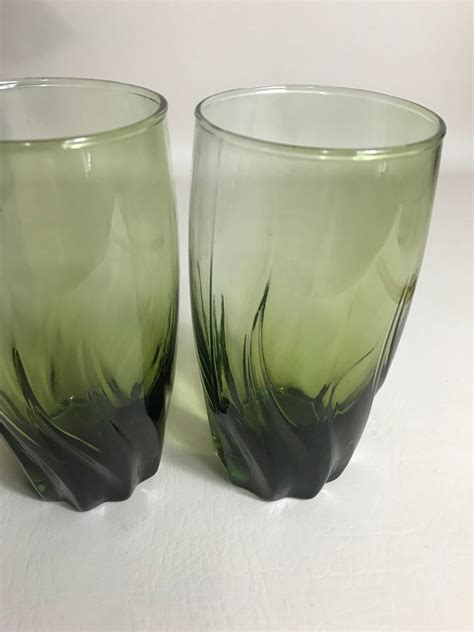Vintage 1960s Green 12 Oz Drinking Glasses Tulmblers Etsy