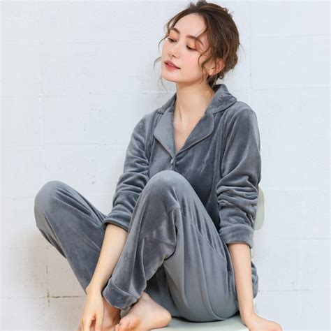 high quality 2018 autumn winter warm pajama set women pajamas deep gold
