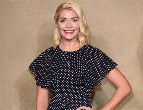 Holly Willoughby Gets Emotional As This Morning Gets Bafta Metro News
