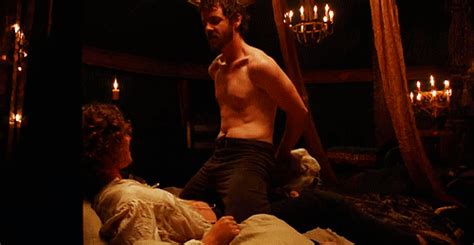 renly and loras pitch a tent game of thrones sex scenes popsugar australia love and sex photo 10