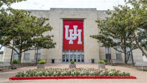 University Of Houston Scholarships 2022 2023