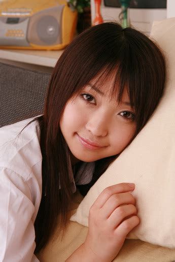 yoshiko suenaga japanese cute idol hot japanese schoolgirl uniform