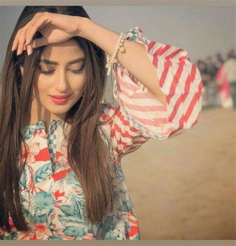 pin by rabyya masood on selfie and pics poses stylish girl stylish