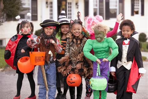 halloween costumes  amazon    readers digest