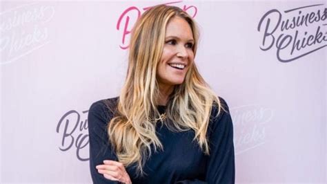 elle macpherson doesn t believe in bucket lists and this is why