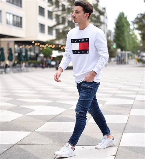 outfits  wear  white sneakers  men