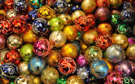 christmas lights reflecting   colorful baubles wallpaper holiday