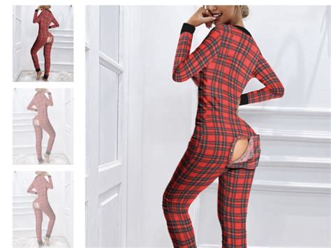 why are ads for pajamas with a butt flap taking over the internet