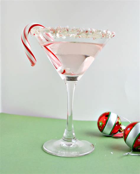 Candy Cane Martini Sundaysupper Hezzi D S Books And Cooks