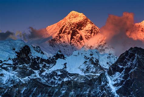 interesting facts  stories  mount everest