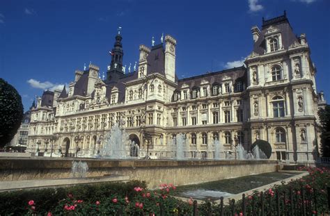hotel de ville de paris  lassaut du patrimoine